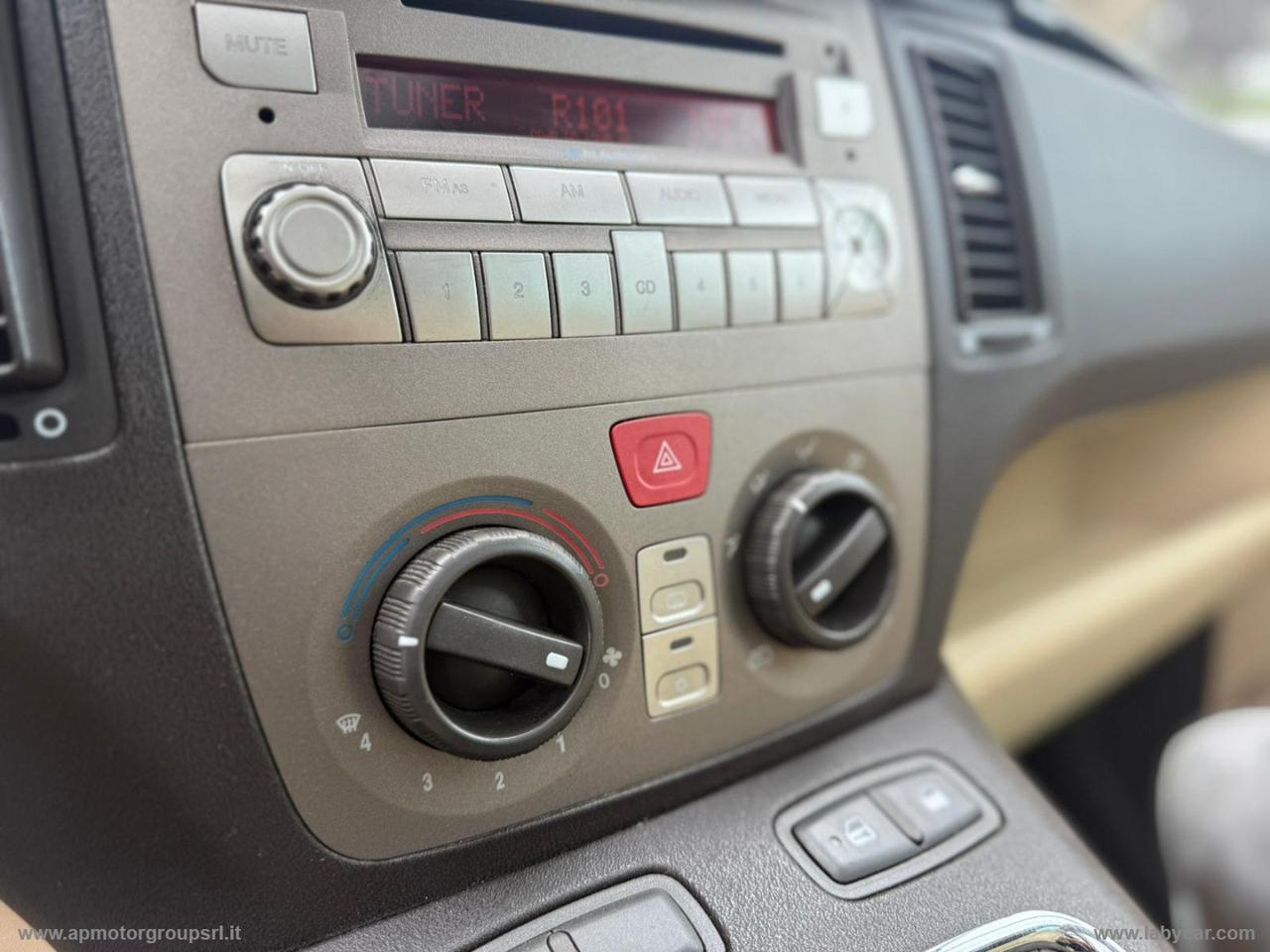 LANCIA Musa 1.4 16V Platino Plus