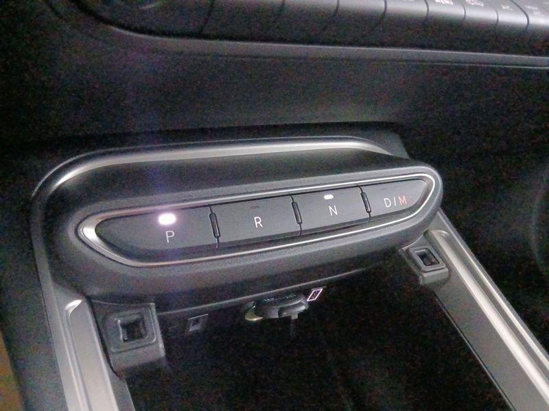 Jeep Avenger 1.2 turbo e-hybrid mhev Overland 4xe 145cv edct6