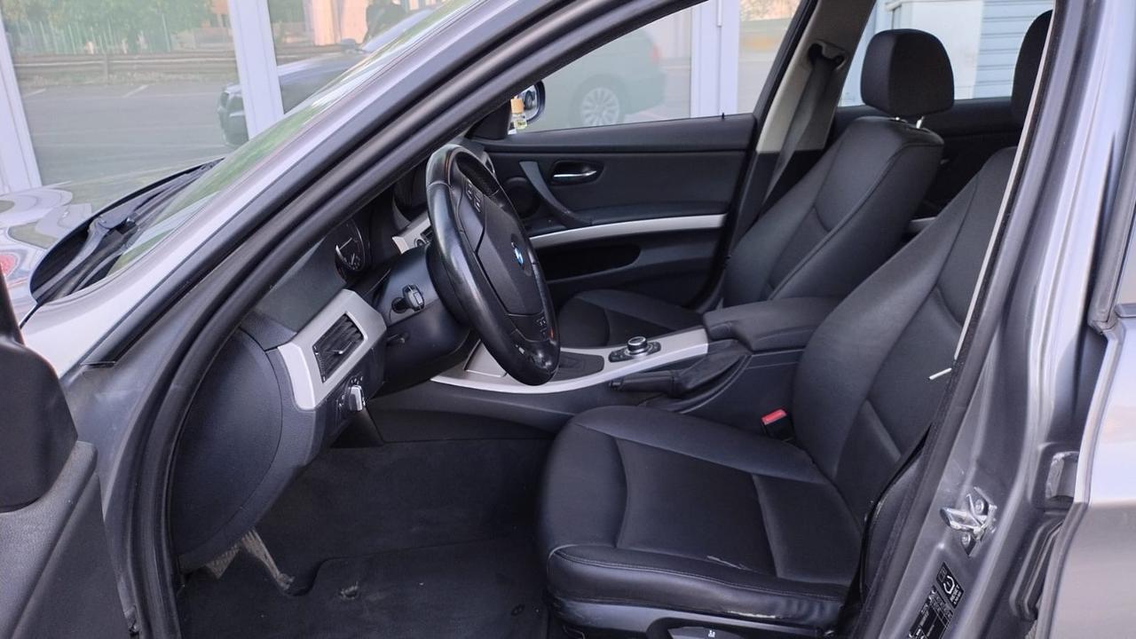 Bmw 320 320d cat Touring Attiva