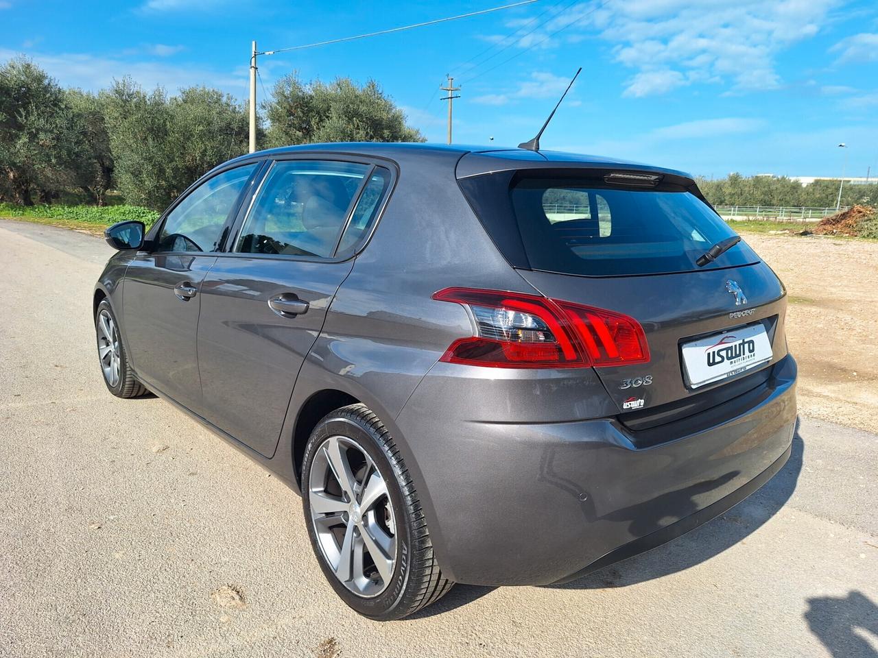 Peugeot 308 1.6HDi 120 cv BERLINA NAVI 2018 PERFETTA