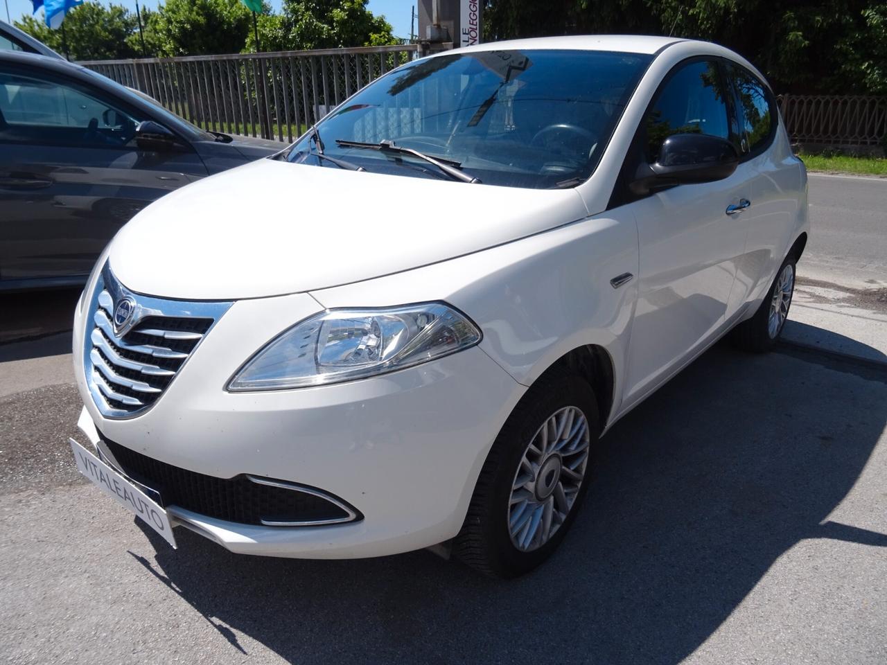 Lancia Ypsilon 0.9 TwinAir 85 Metano Ecochic Elle