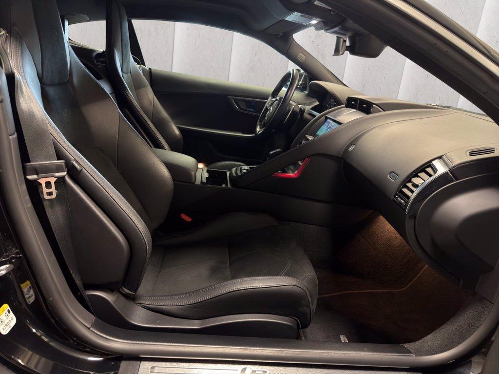 JAGUAR F-type coupe 2.0 i4 r-dynamic rwd 300cv auto del 2020