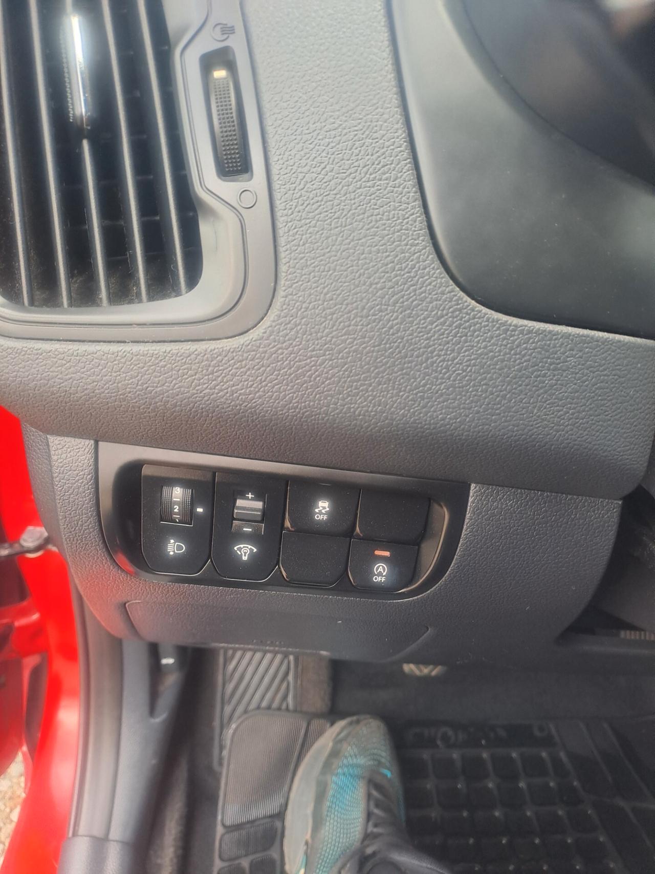 Kia Rio 1.1 CRDi WGT 5p. EX km 130mila