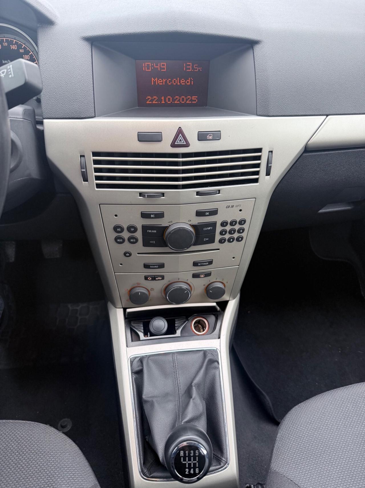 Opel Astra 1.4 16V Twinport 5 porte Enjoy