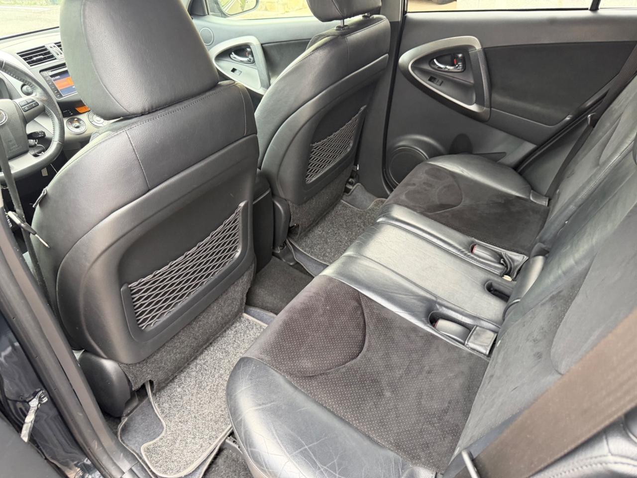 Toyota RAV 4 RAV4 Crossover 2.2 D-Cat 177 CV Executive