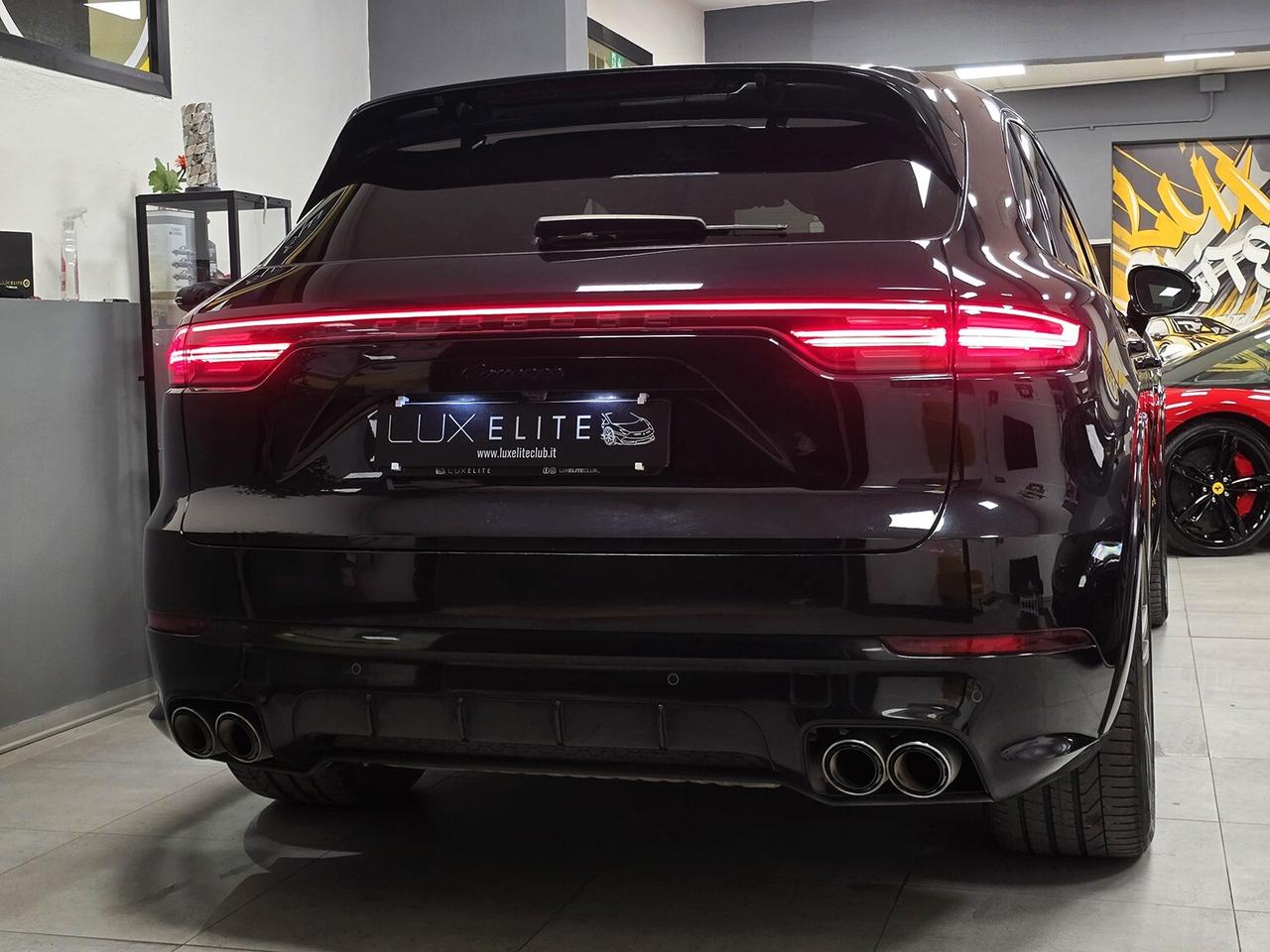 Porsche Cayenne III 3.0 e-hybrid tiptronic GARANZIA 12 MESI_TETTO_SERVICE BOOK PORSCHE_SOFT CLOSE