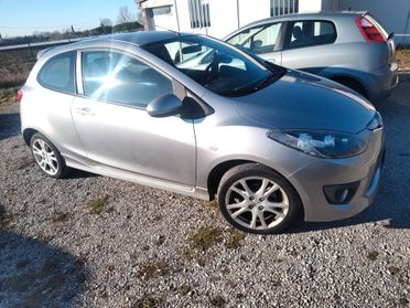 Mazda2 1.3 16V 84CV 3p. Sporty 2011