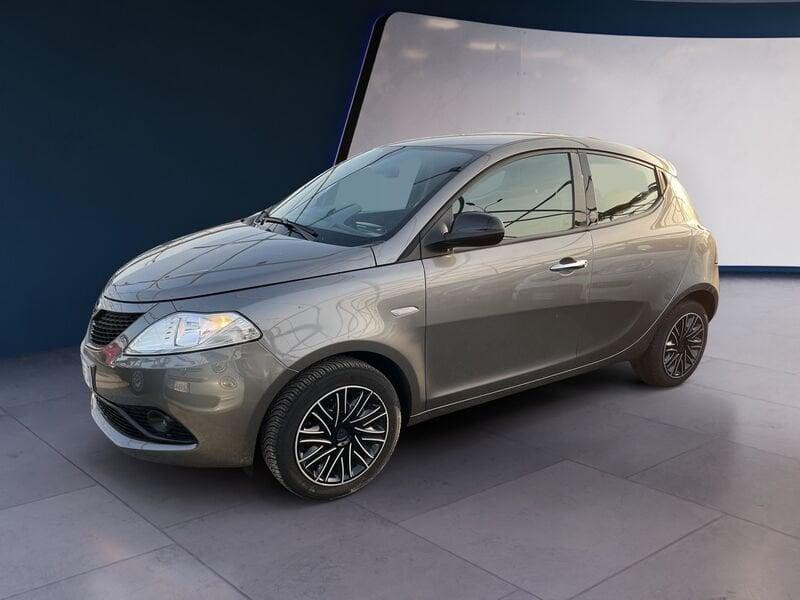 Lancia Ypsilon III 2015 1.0 hybrid Gold s&s 70cv