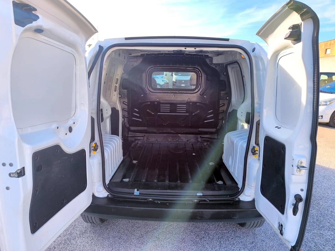 Fiat Fiorino 1.3 MJT 95CV Cargo SX 2020