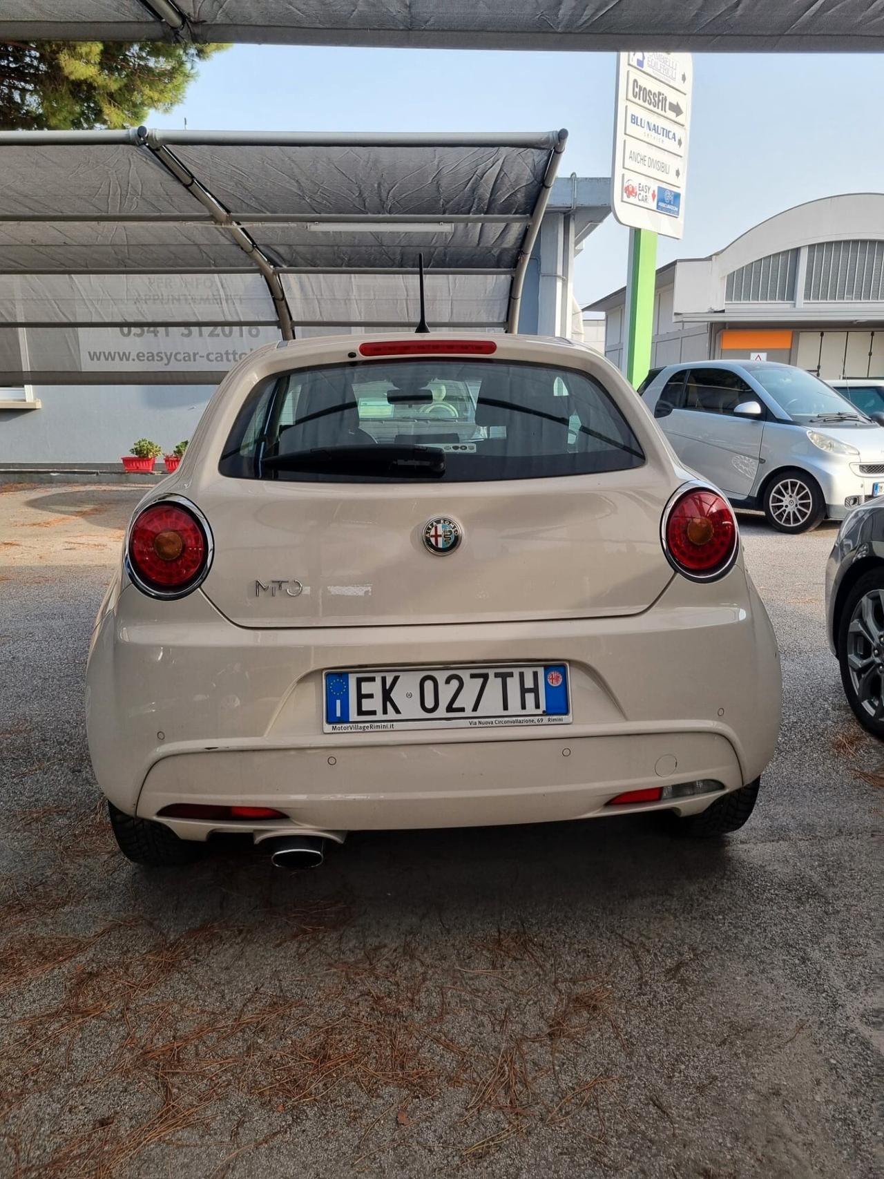 Alfa Romeo MiTo 1.3 JTDm-2 95 CV S&S Distinctive Sport Pack