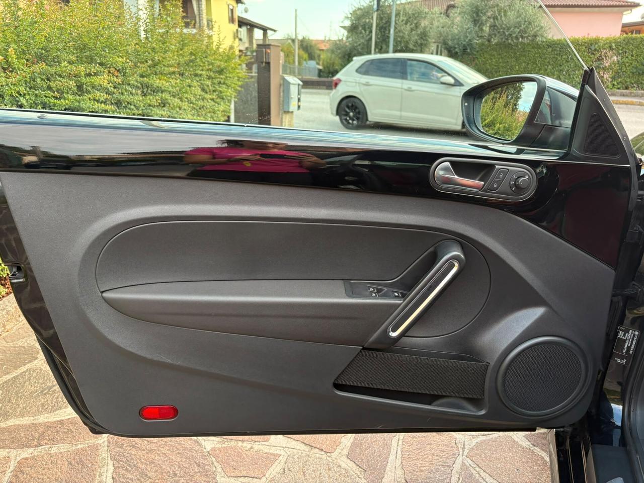 Volkswagen Maggiolino Cabrio 1.4 TSI DSG Sport