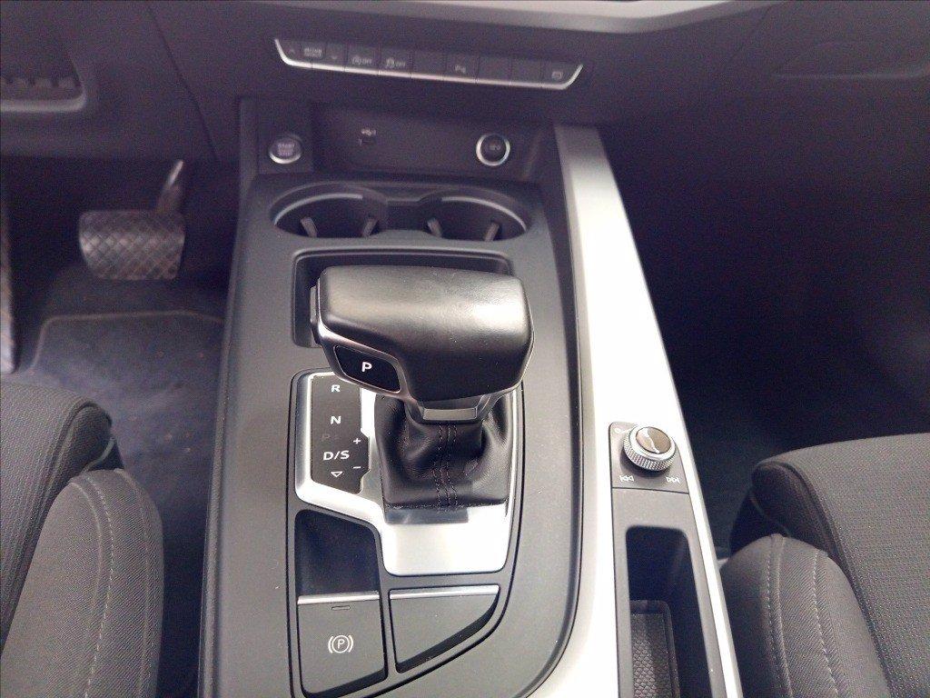 AUDI A4 Avant 35 2.0 tdi mhev S Line edition 163cv s-tronic del 2021