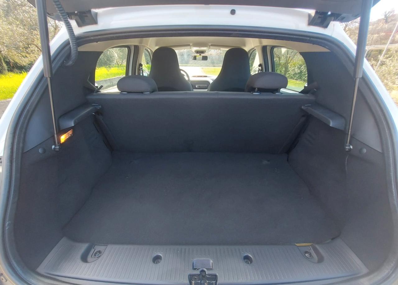 Renault Twingo SCe LIMITED 69CV PREZZO REALE-