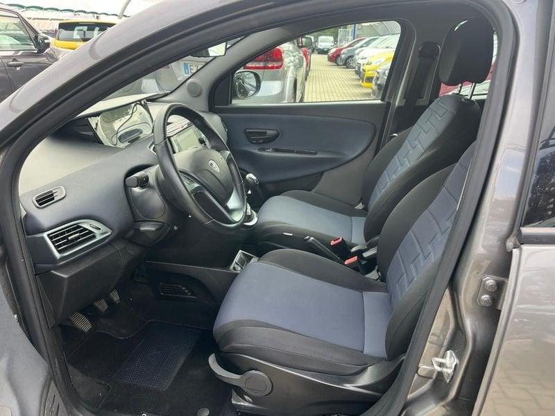 Lancia Ypsilon Ypsilon 1.0 FireFly 5 porte S&S Hybrid Gold Plus