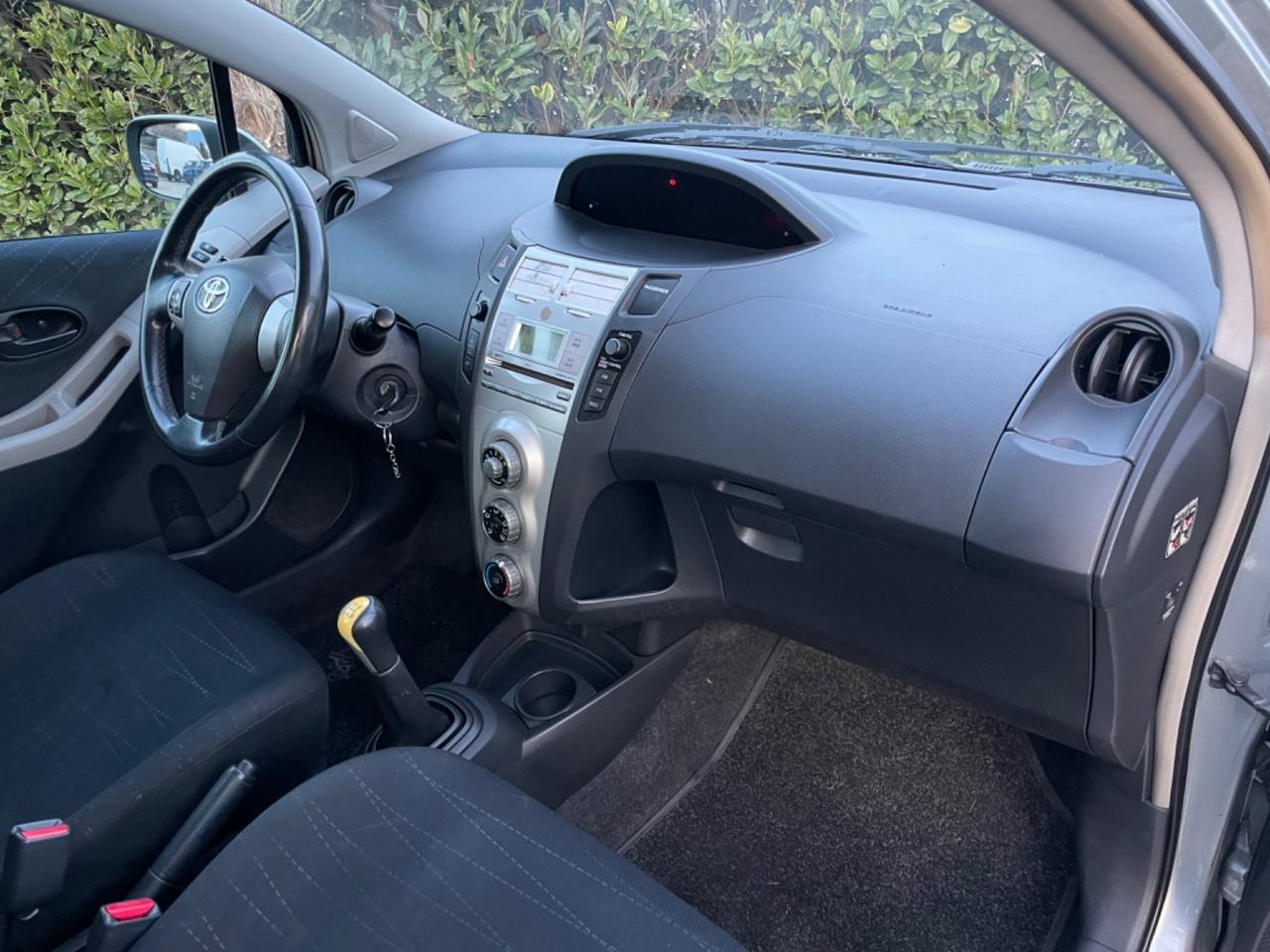 Toyota Yaris 1.0 5Porte Neopatentati