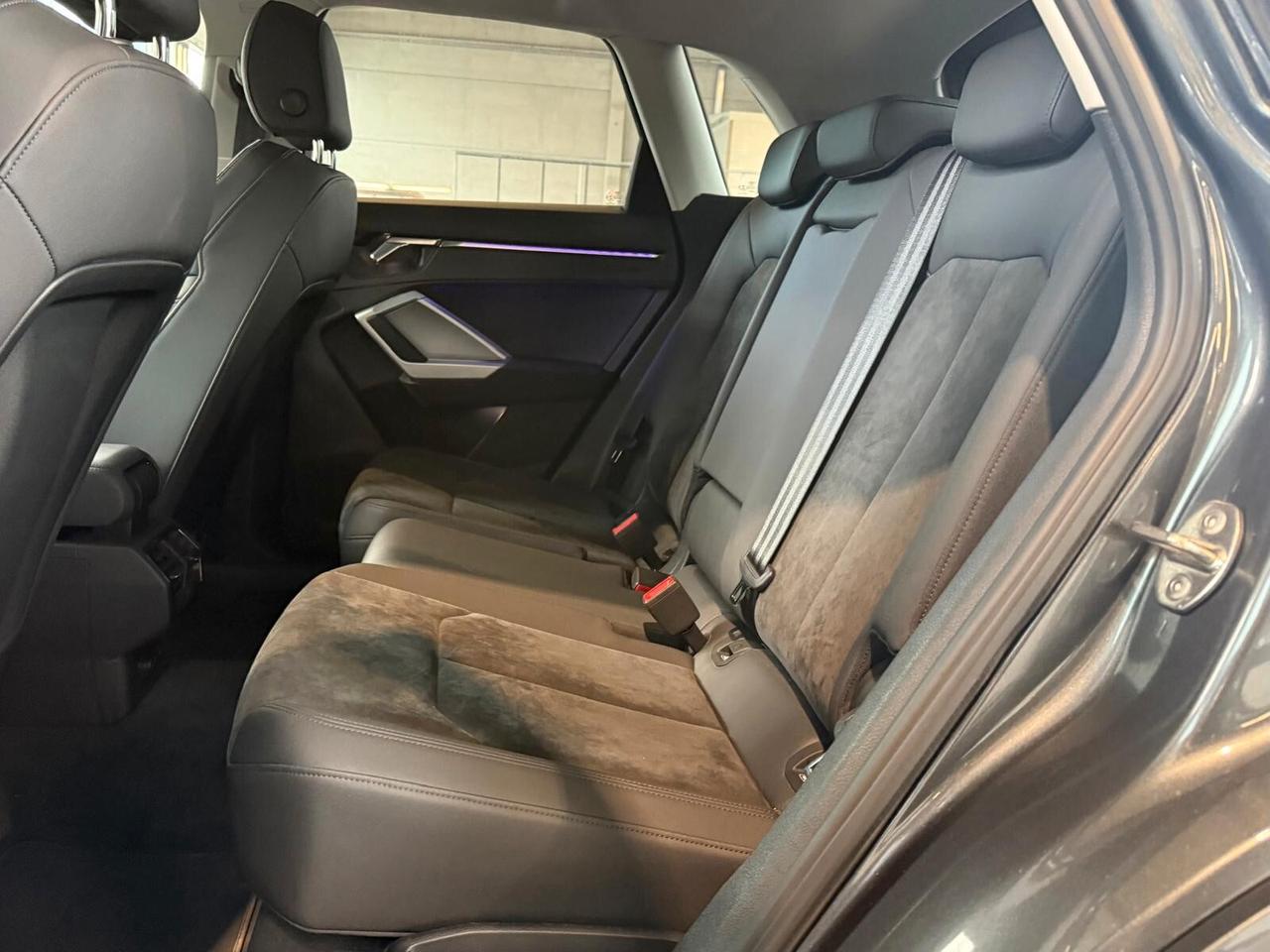 Audi Q3 40 TFSI quattro S tronic line edition