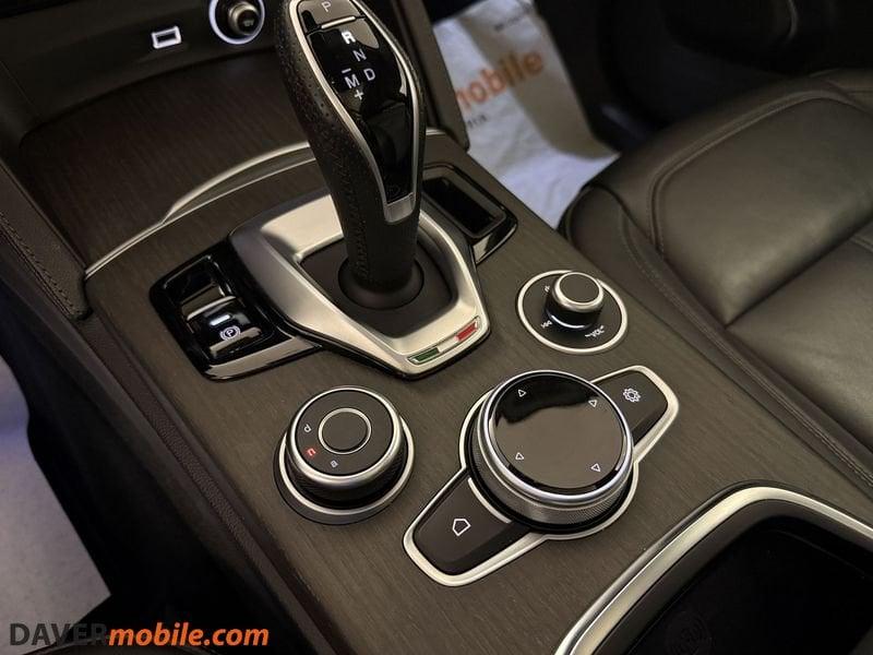 Alfa Romeo Stelvio Stelvio 2.2 Turbodiesel 210 CV AT8 Q4 Veloce Tì
