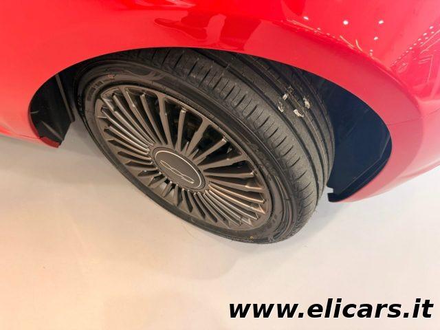 FIAT 500C 1.0 Hybrid LOUNGE