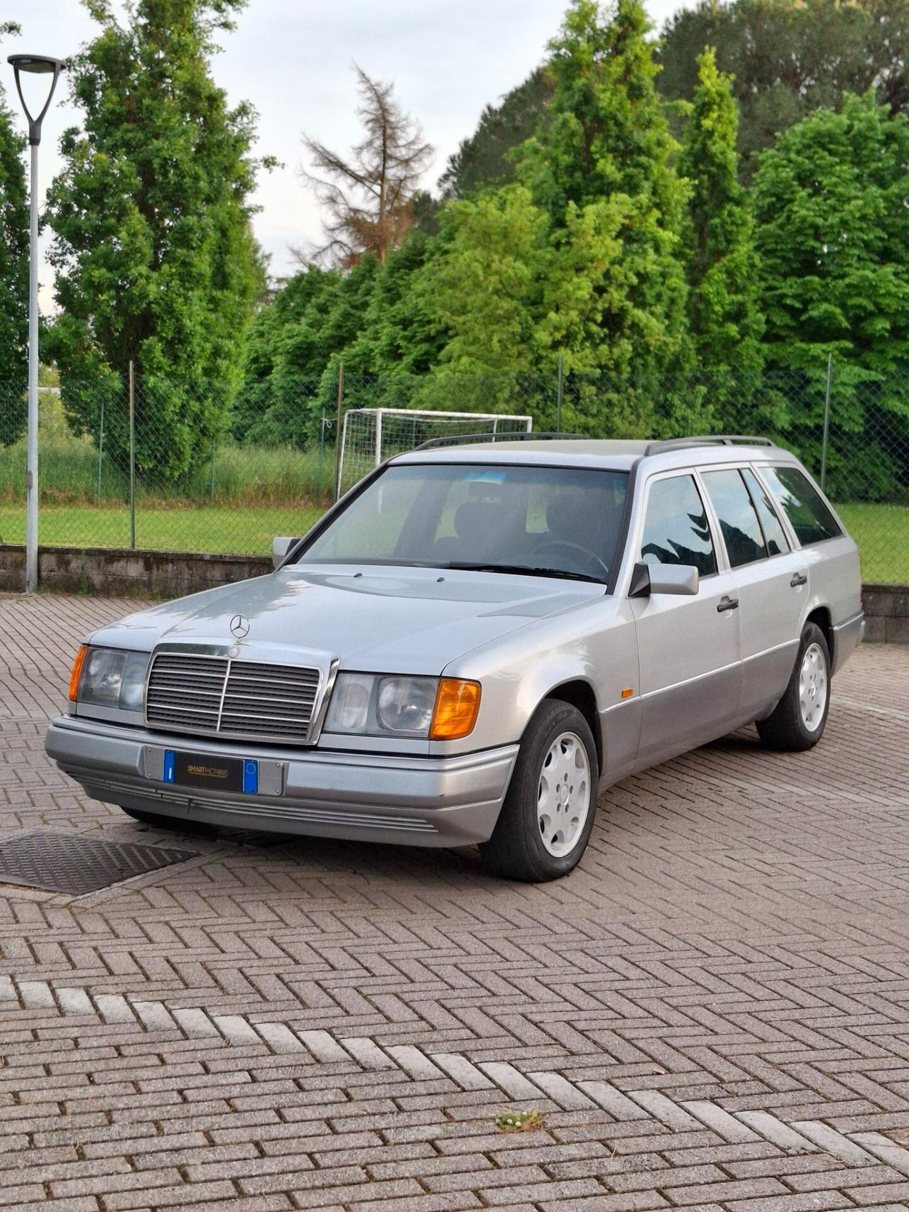 Mercedes-benz 200 -