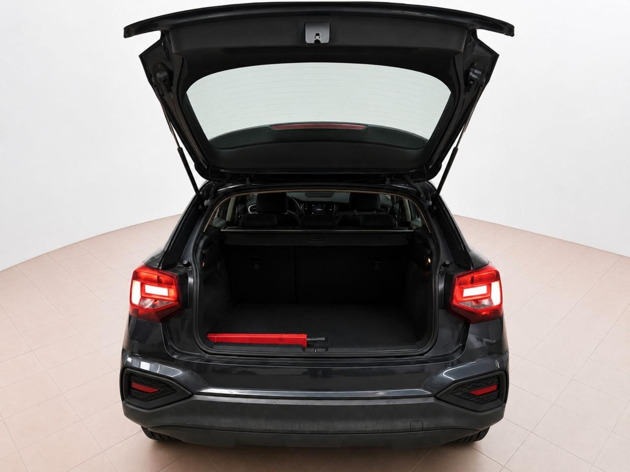 Audi Q2 30 TDI Business
