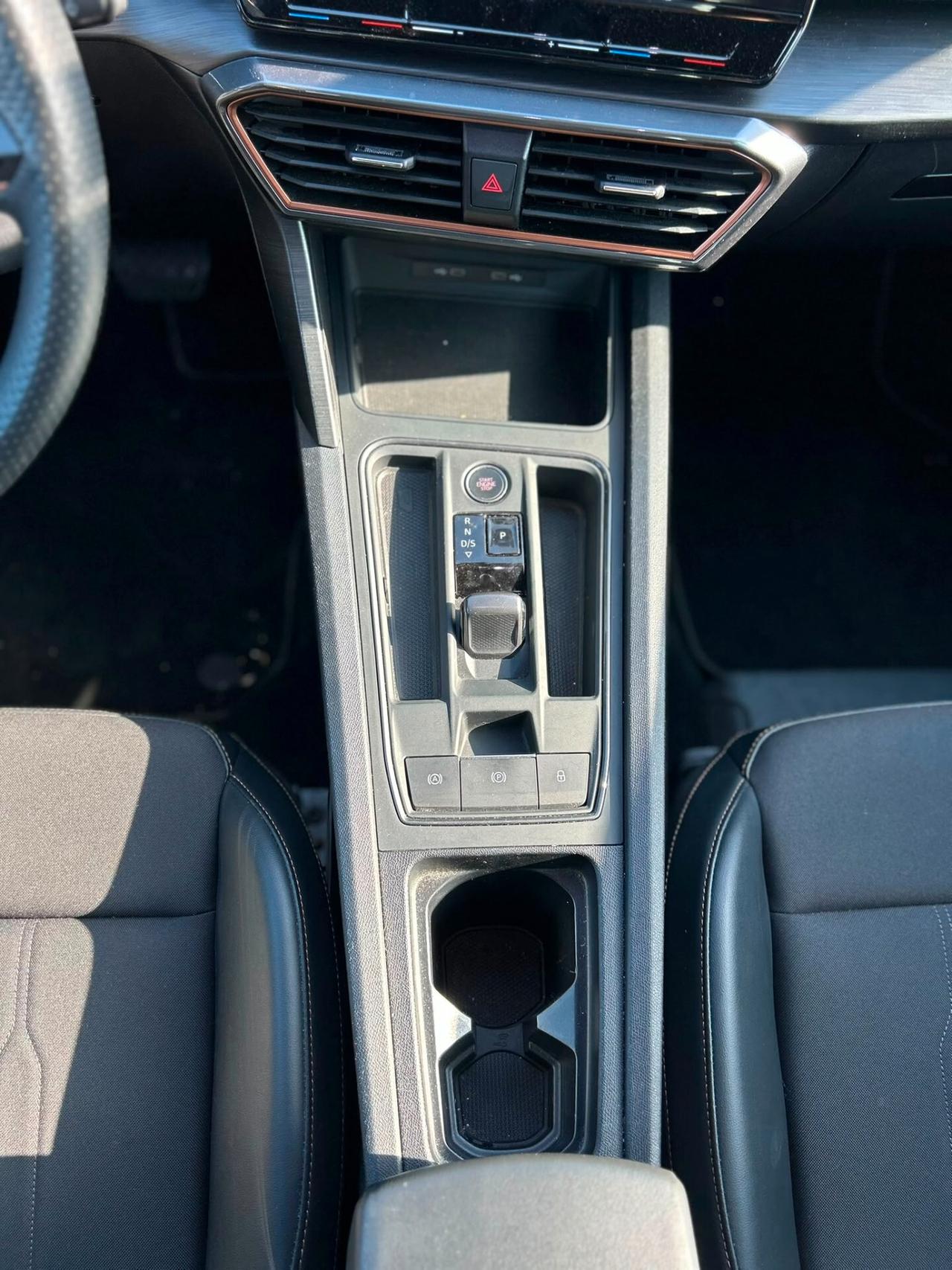 Cupra Leon 1.5 hybrid 150 CV
