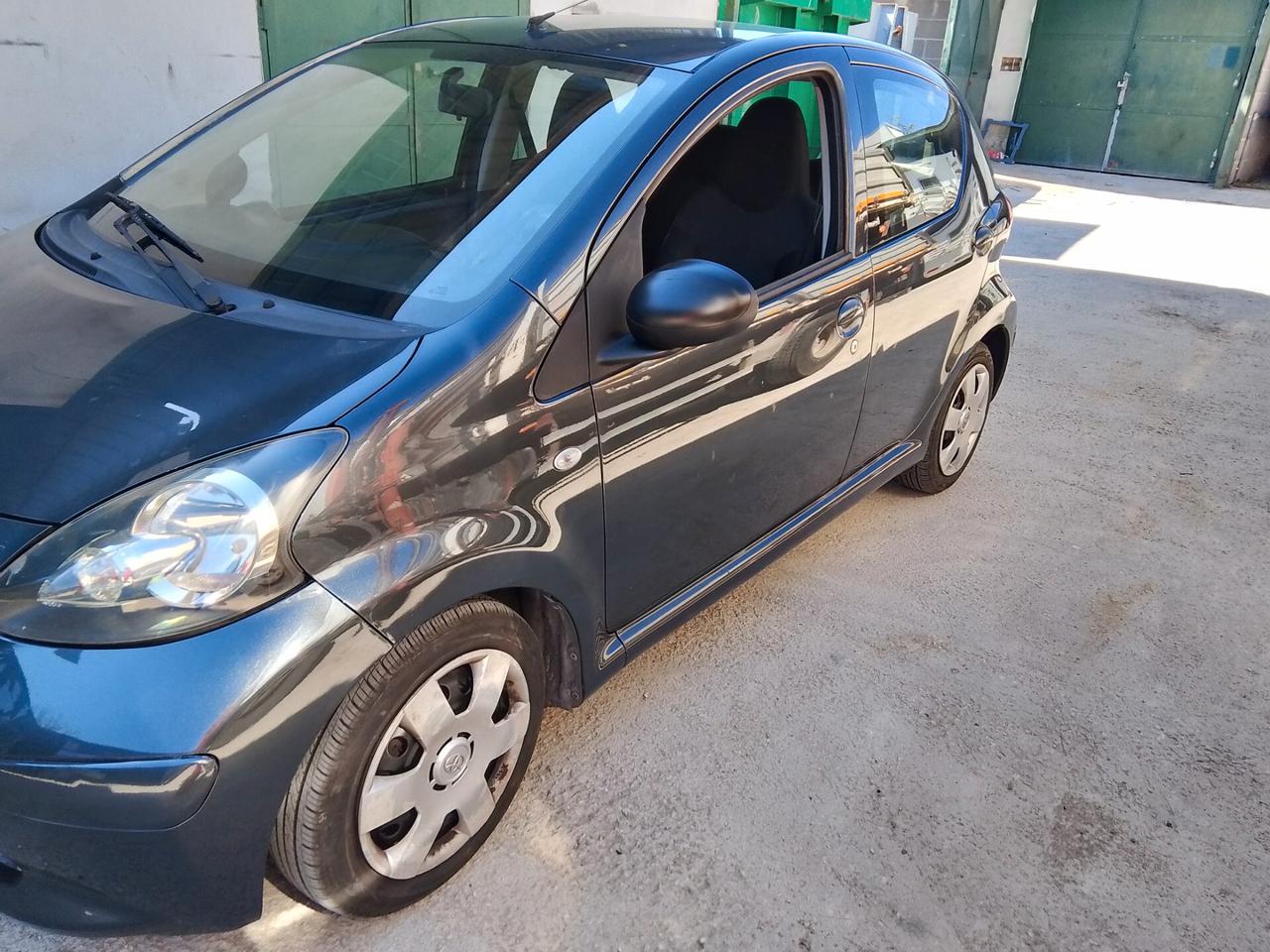 Toyota Aygo 1.0 12V VVT-i 5 porte