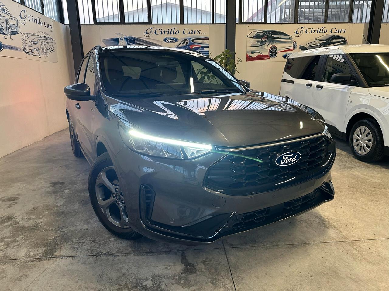 Ford Kuga 2.5 Full Hybrid 180 CV CVT 2WD ST-Line