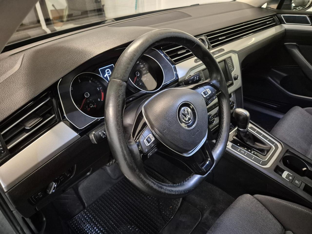 Volkswagen Passat 1.6 TDI DSG Comfortline BlueMotion Technology