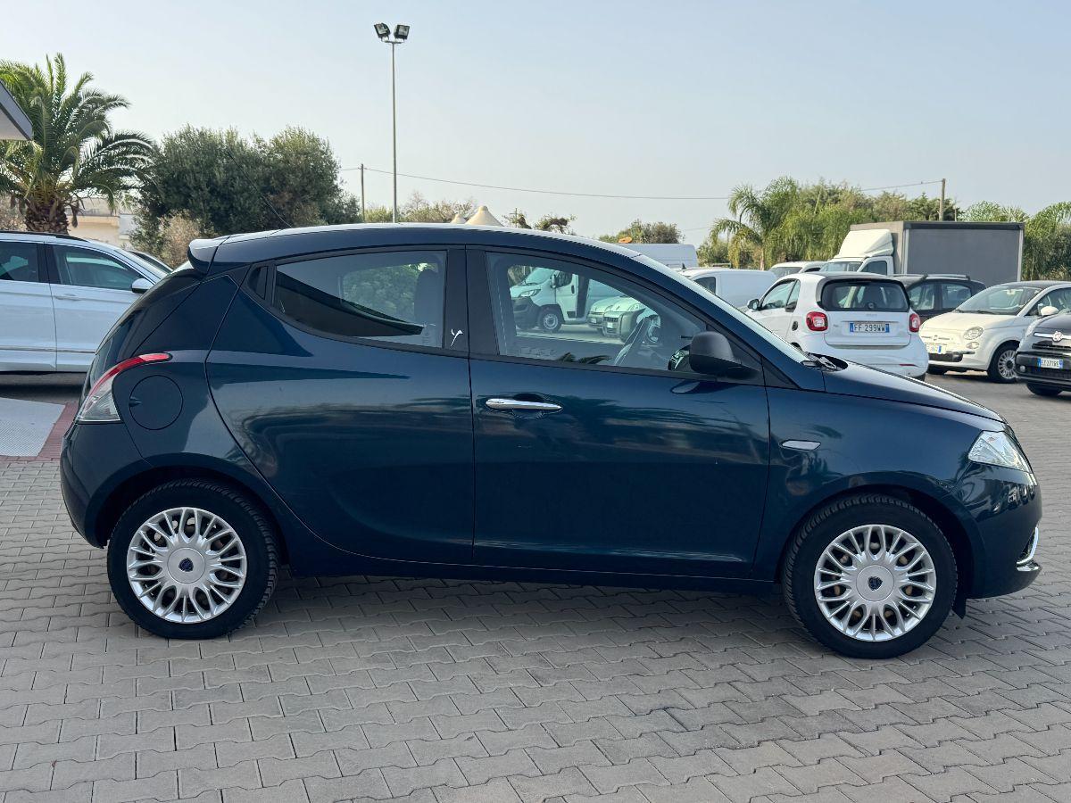LANCIA Ypsilon 1.2 69 CV 5p. Gold