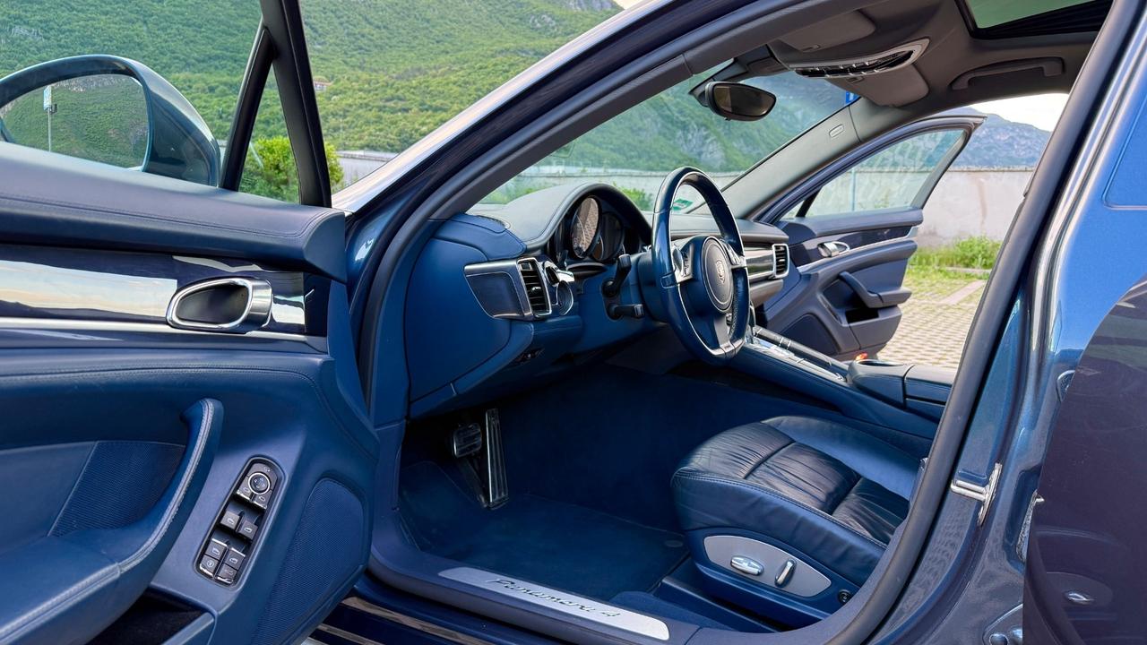 Porsche Panamera 3.6 i 300cv 4x4 Semi Nuova