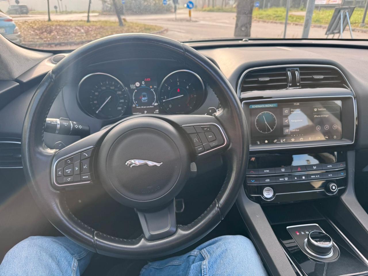 Jaguar F-Pace 2.0 D 180 CV AWD Portfolio