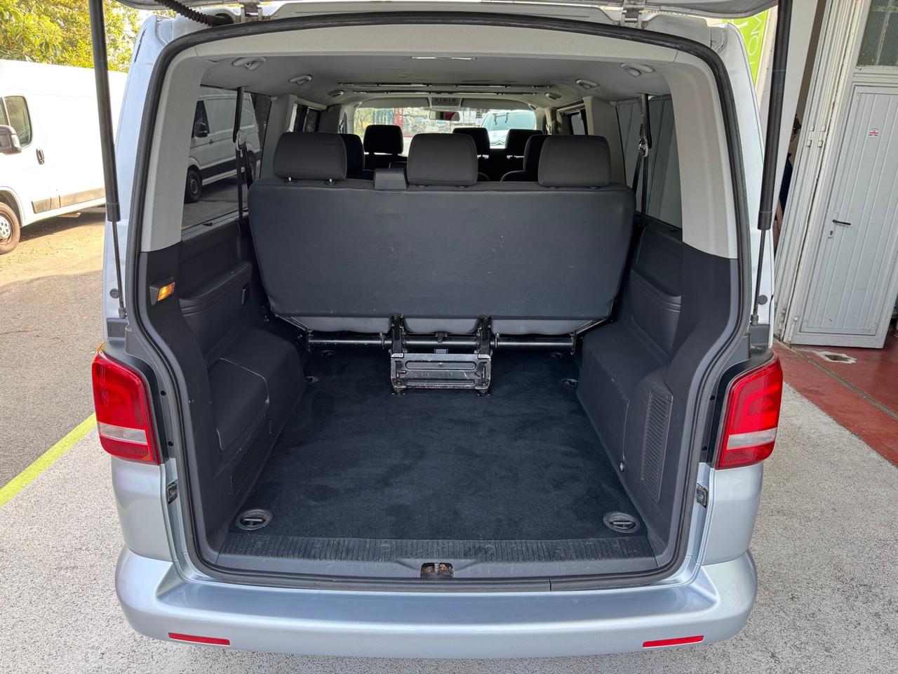 Volkswagen T5 Caravelle PL 9posti GARANZIA 24MESI