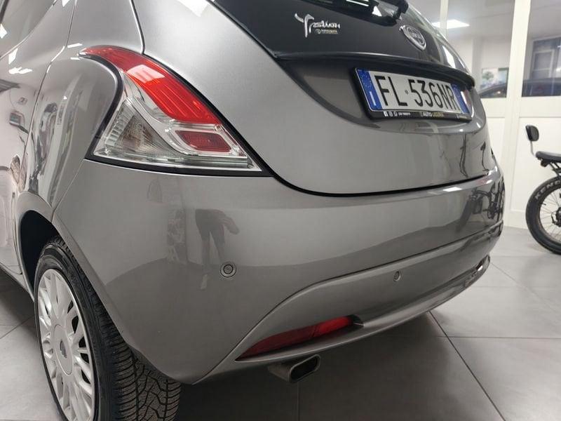 Lancia Ypsilon Ypsilon 1.2 69 CV 5 porte Gold