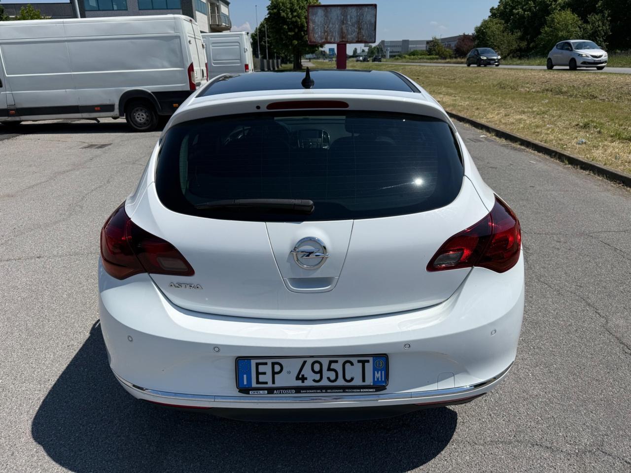 Opel Astra 1.4 Turbo 120CV 5 porte Cosmo