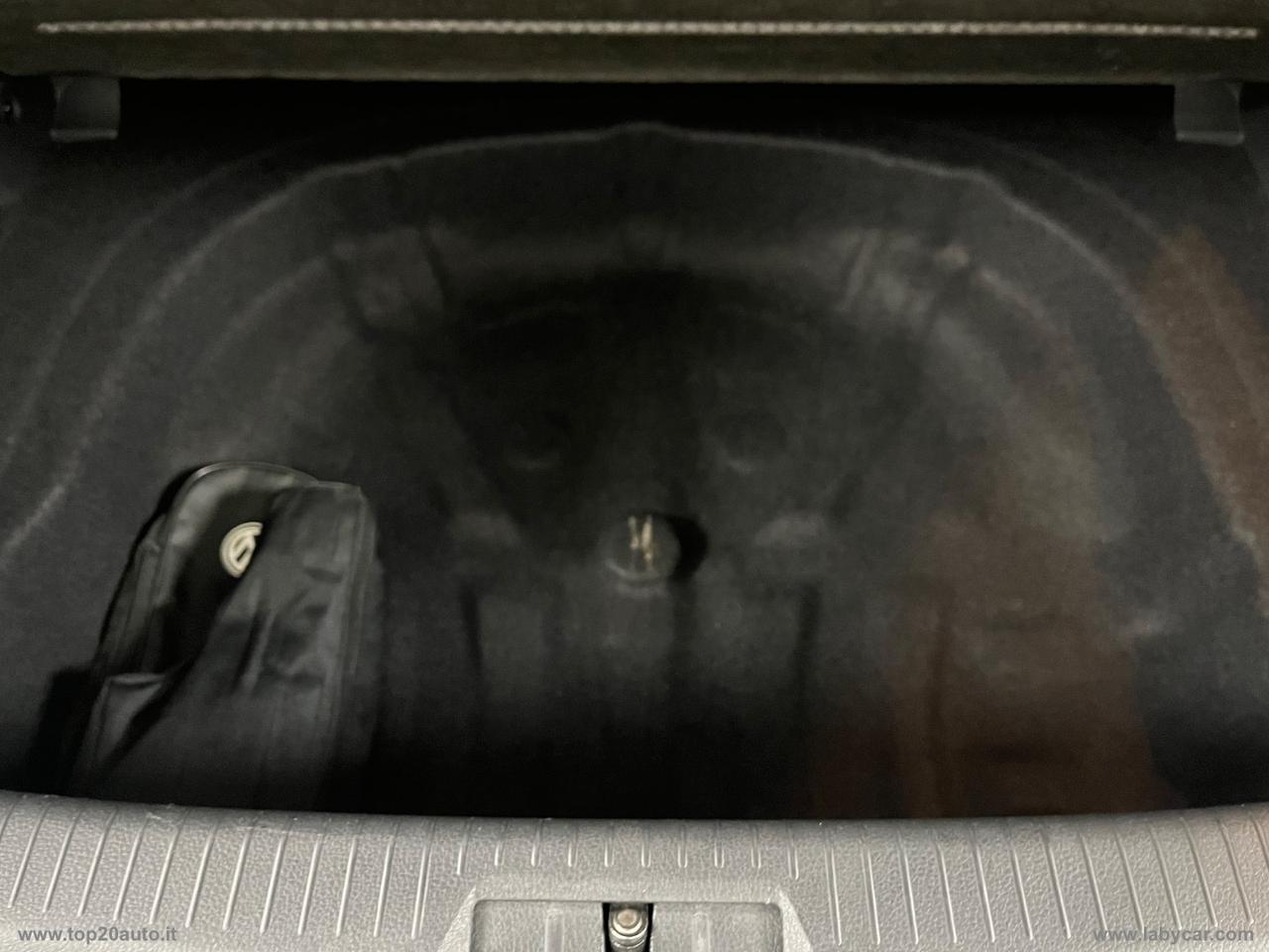 VOLKSWAGEN Golf 1.5 TSI ACT DSG Sport R-LINE BMT