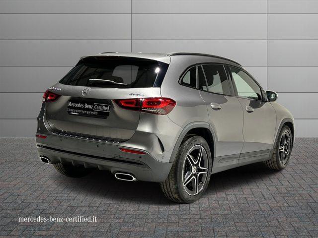 MERCEDES-BENZ GLA 200 d Auto 4Matic Premium Navi