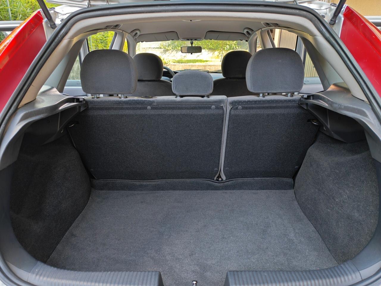 Ford Focus 1.6 BENZINA 100cv / 78.000km / Unipro