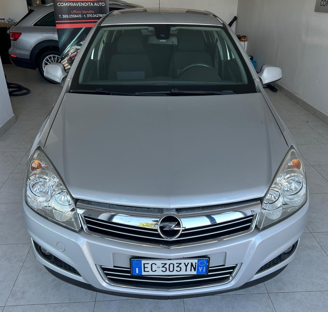 Opel Astra 1.4 GPL 66kw 2010