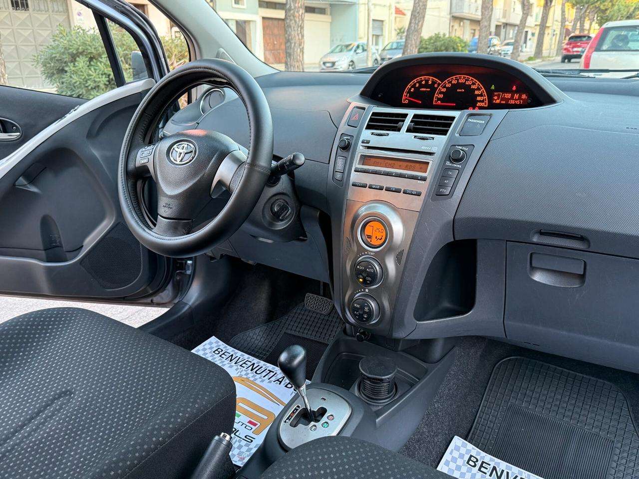 Toyota Yaris 1.4 D-4D 5 Porte M-MT Sol - 2011