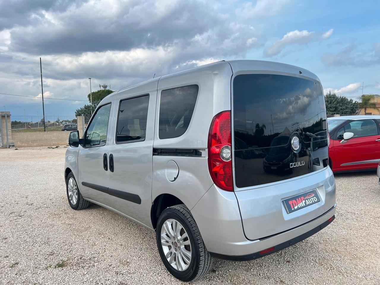 Fiat Doblo 2.0 mjt 5 posti autovettura