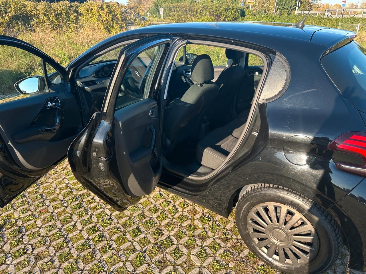 Peugeot 208 BlueHDi 75 5 porte Allure