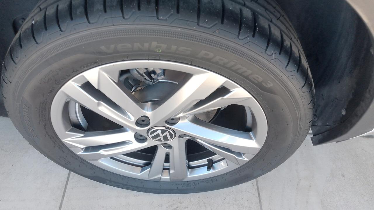 Volkswagen T-Roc 1.5 TSI ACT DSG R-Line