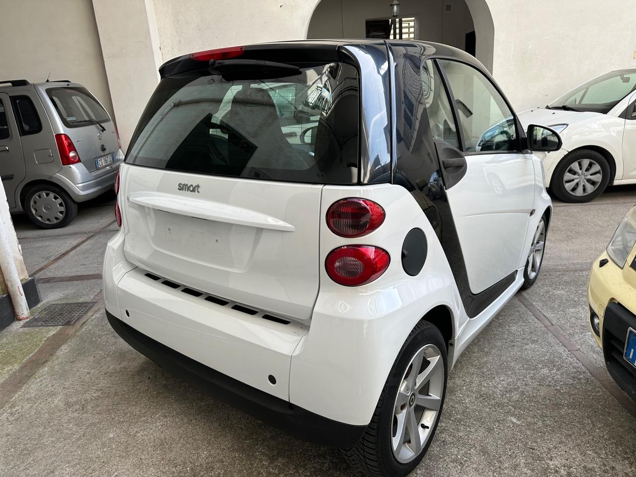 Smart ForTwo 1000 62 kW coupé pulse