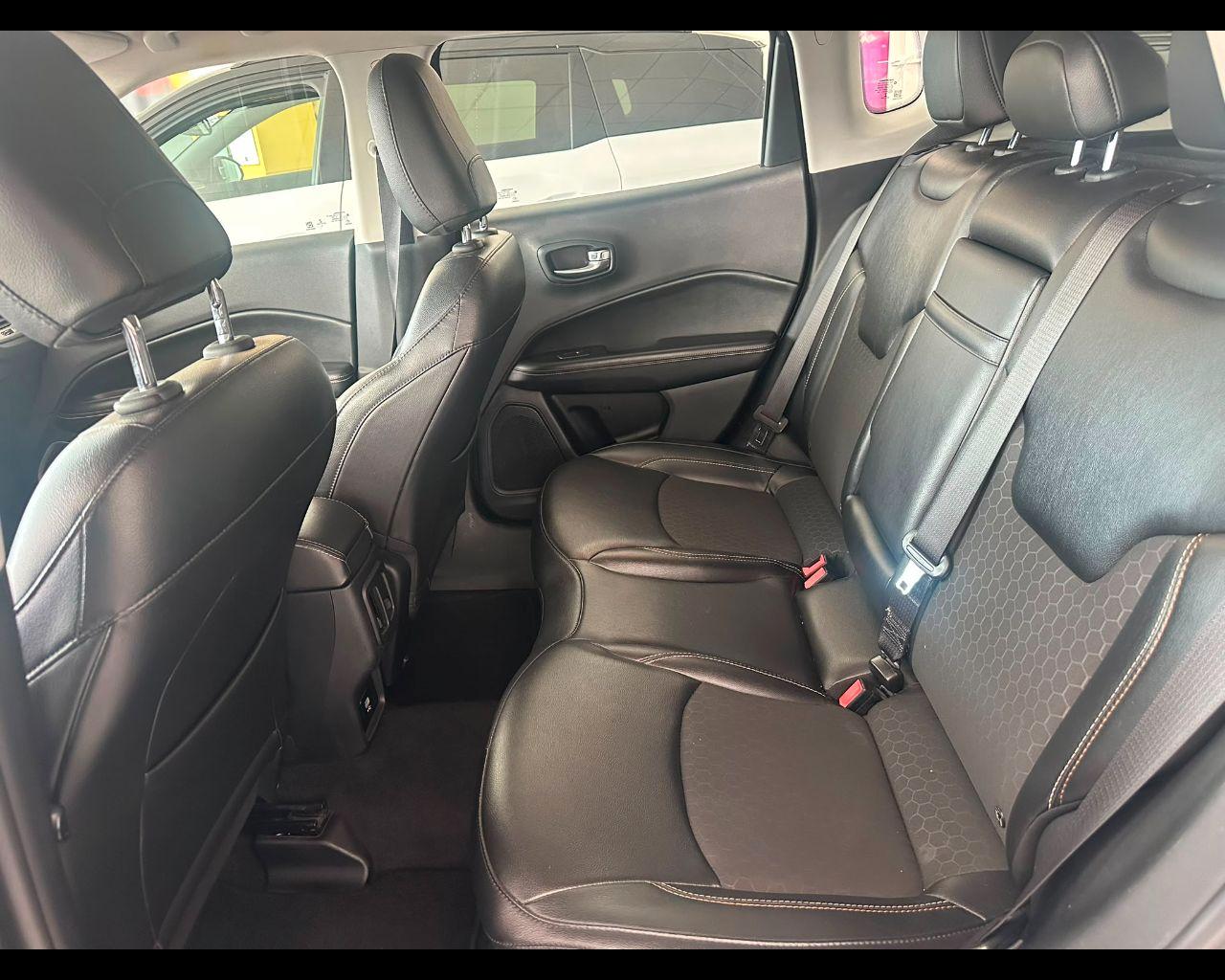 JEEP Compass 2.0 Multijet II aut. 4WD Business