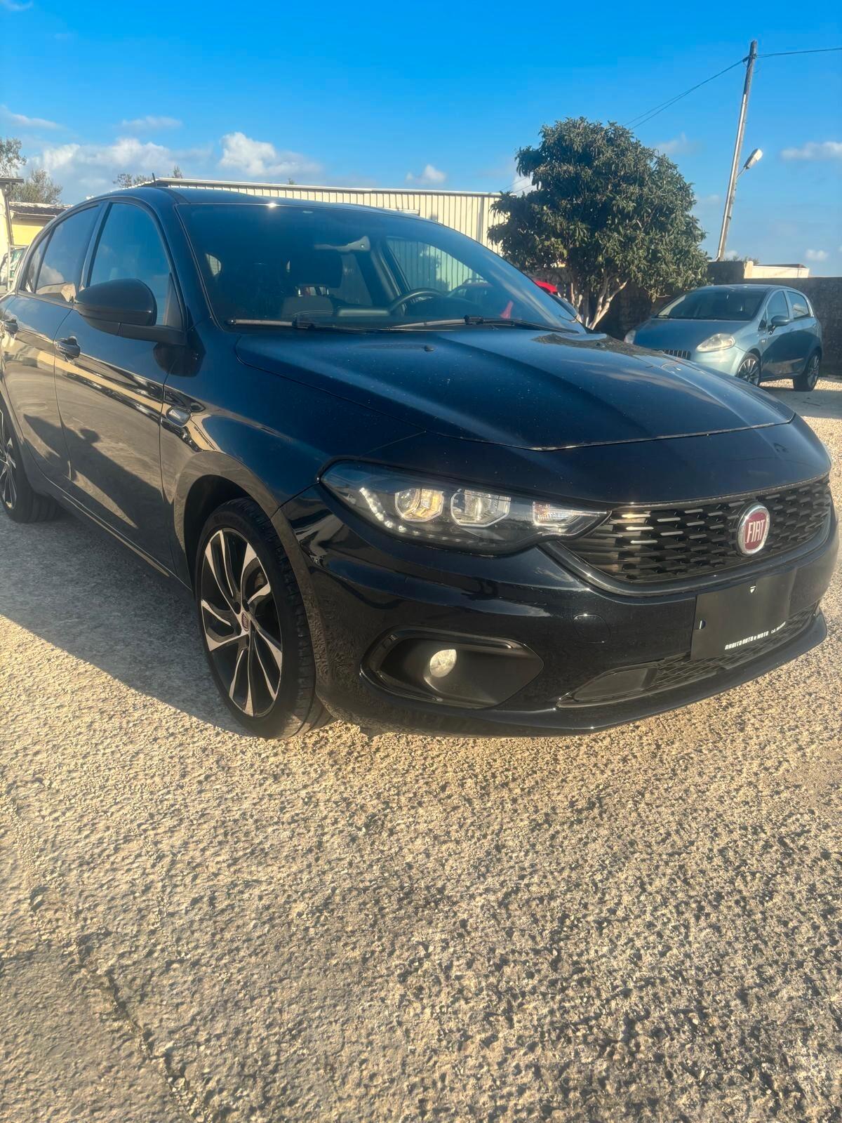 Fiat Tipo 1.6 Mjt S&S 5 porte Sport