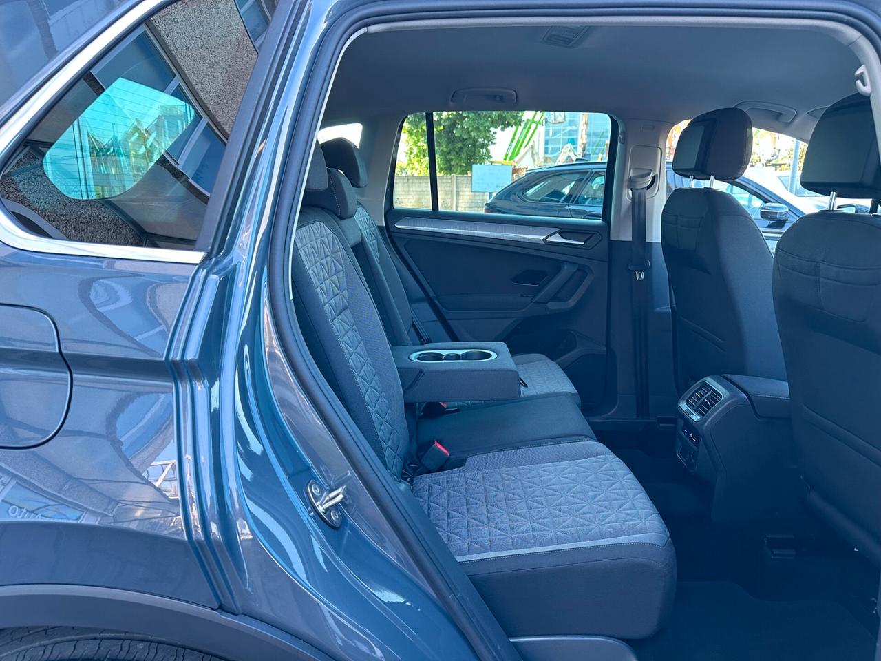 VW Tiguan 2.0TDI 150CV 4MOTION DSG NAVI! FULL LED!