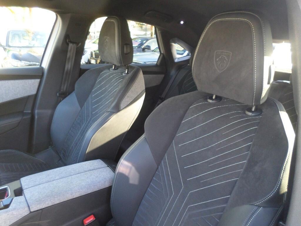 Peugeot 3008 Hybrid 136 e-DCS6 GT