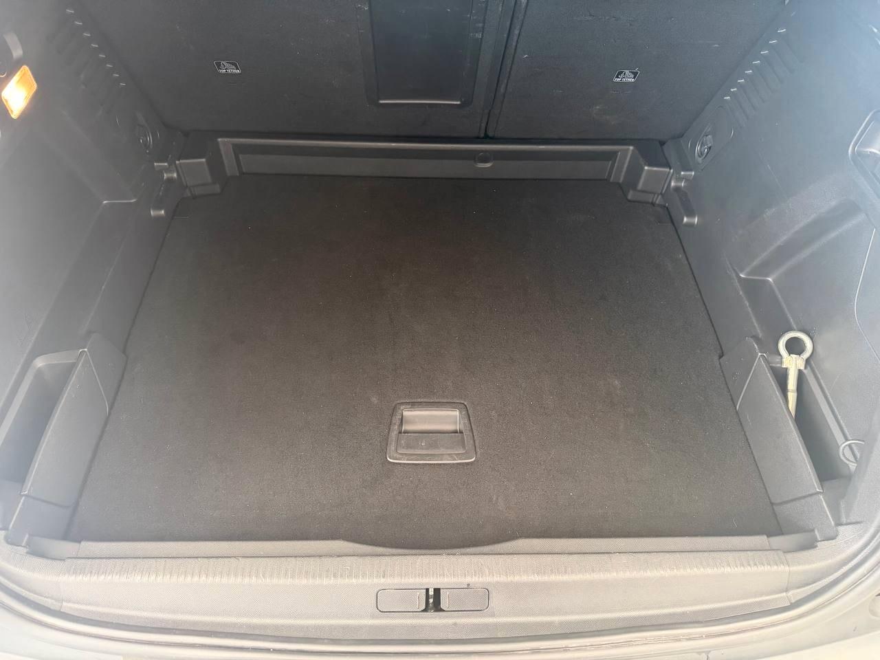 PEUGEOT 3008 2022 130CV ALLURE KIT 8MM GARANZIA 24 MESI