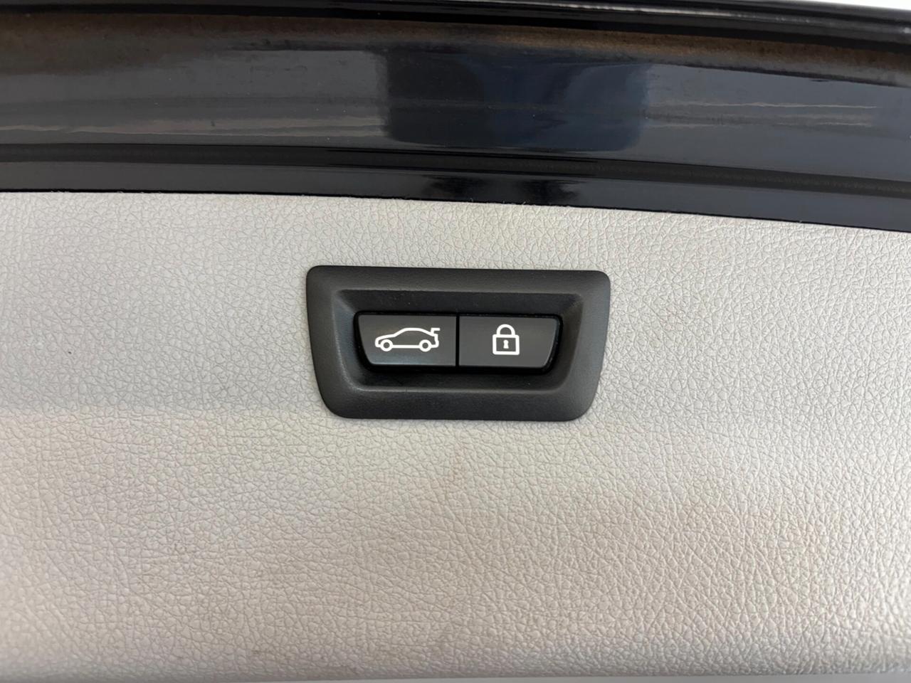 Bmw 318d Touring Business Advantage aut.