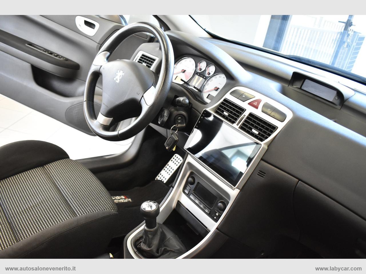 PEUGEOT 307 1.6 16V CC Tecno
